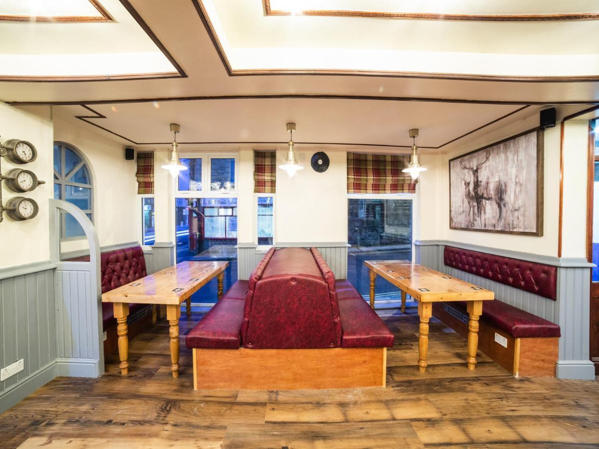 Churchill'S Hotel Wombwell Eksteriør billede