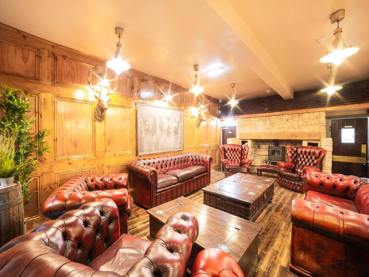 Churchill'S Hotel Wombwell Eksteriør billede