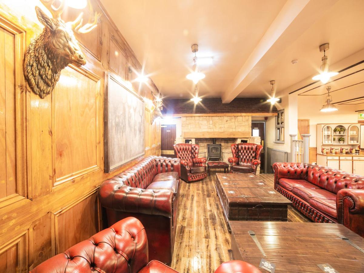 Churchill'S Hotel Wombwell Eksteriør billede