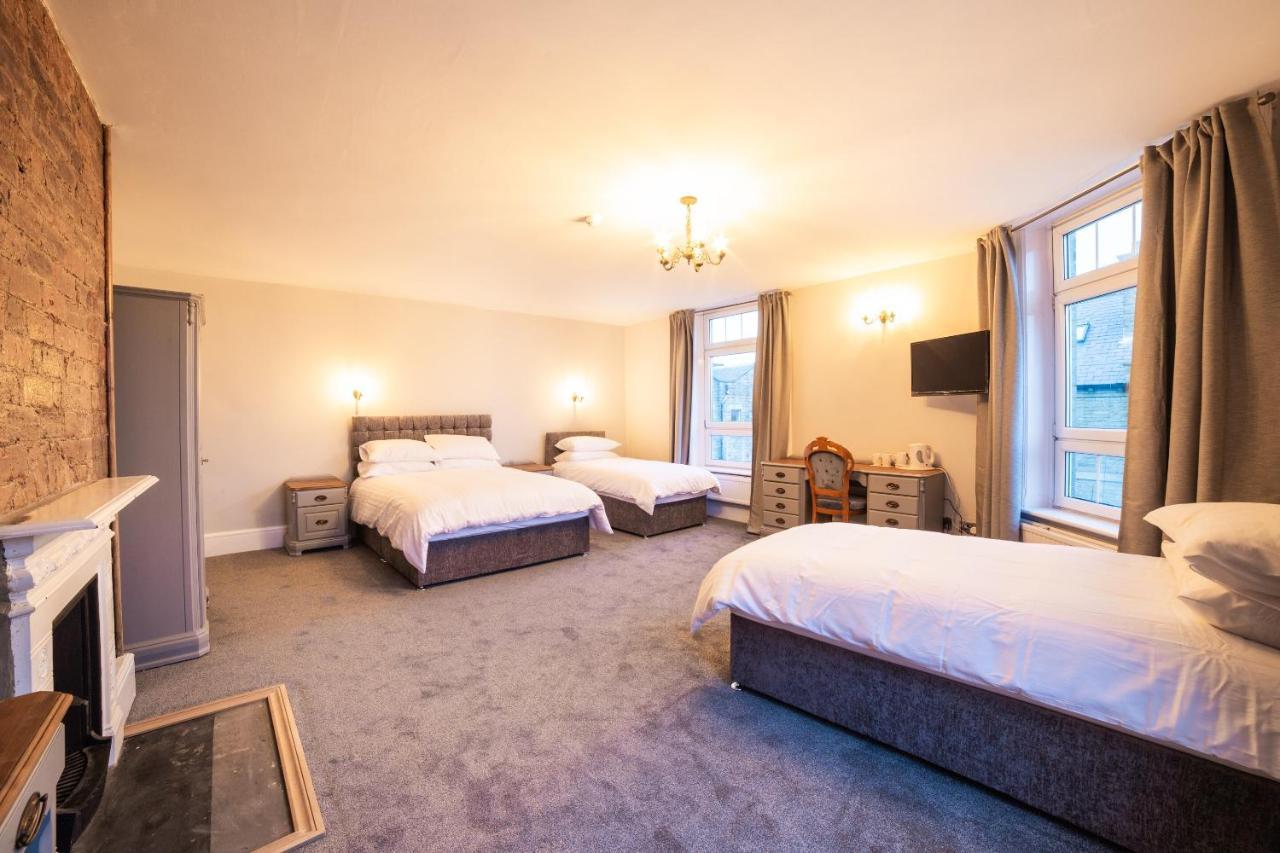 Churchill'S Hotel Wombwell Eksteriør billede
