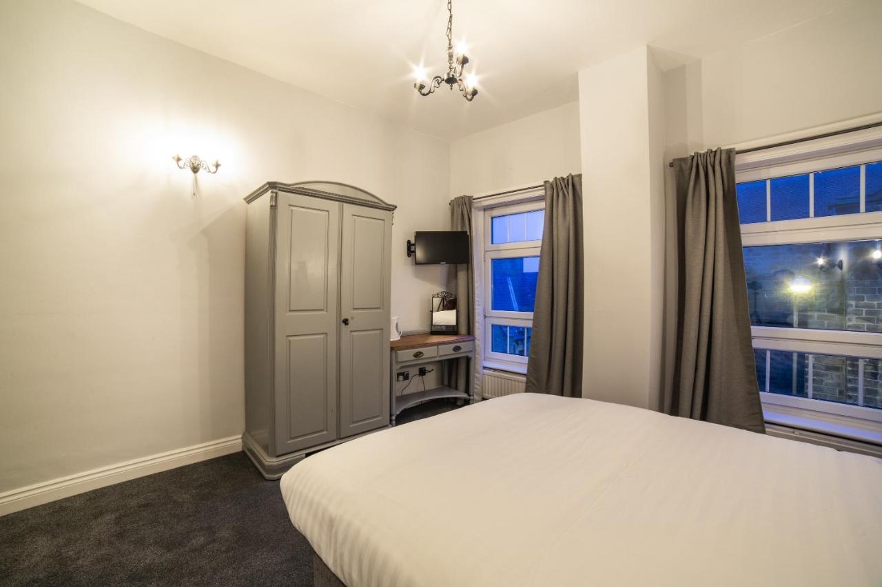 Churchill'S Hotel Wombwell Eksteriør billede